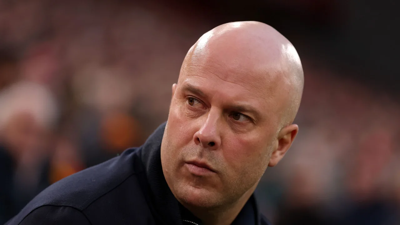 تحرك مفاجئ من ليفربول لاستعادة مدافعه السابق بصفقة تتجاوز قيمتها سعر البيع